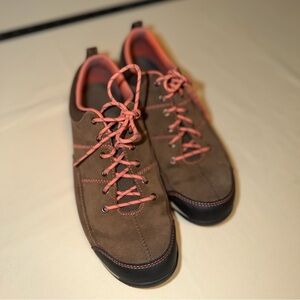 L.L. Bean Women's Brown Hiking shoes with Pink Accents